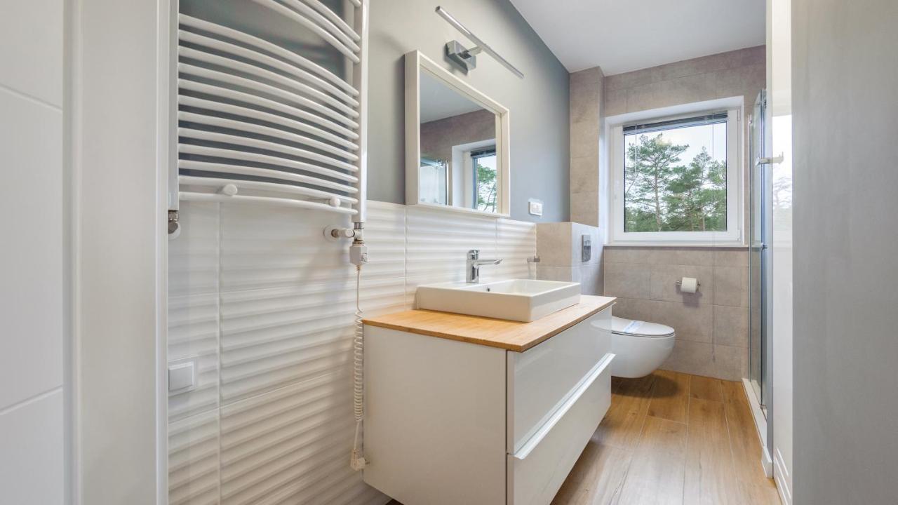 Apartamenty Sun & Snow Baltic Apartments Z Basenem โปเบียโรโว ภายนอก รูปภาพ