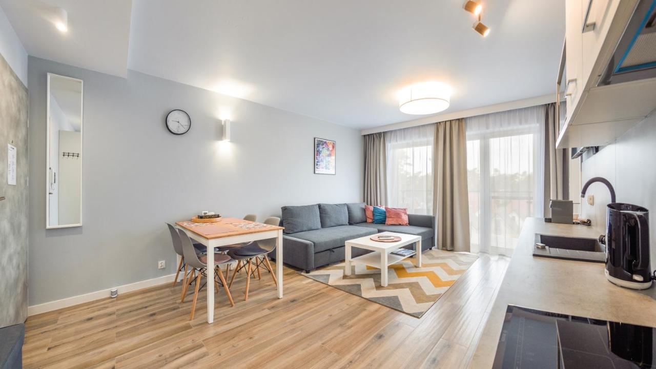 Apartamenty Sun & Snow Baltic Apartments Z Basenem โปเบียโรโว ภายนอก รูปภาพ