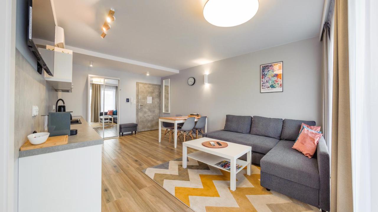 Apartamenty Sun & Snow Baltic Apartments Z Basenem โปเบียโรโว ภายนอก รูปภาพ