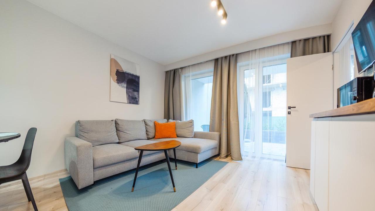 Apartamenty Sun & Snow Baltic Apartments Z Basenem โปเบียโรโว ภายนอก รูปภาพ