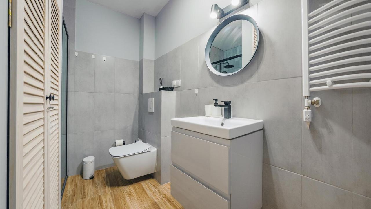 Apartamenty Sun & Snow Baltic Apartments Z Basenem โปเบียโรโว ภายนอก รูปภาพ